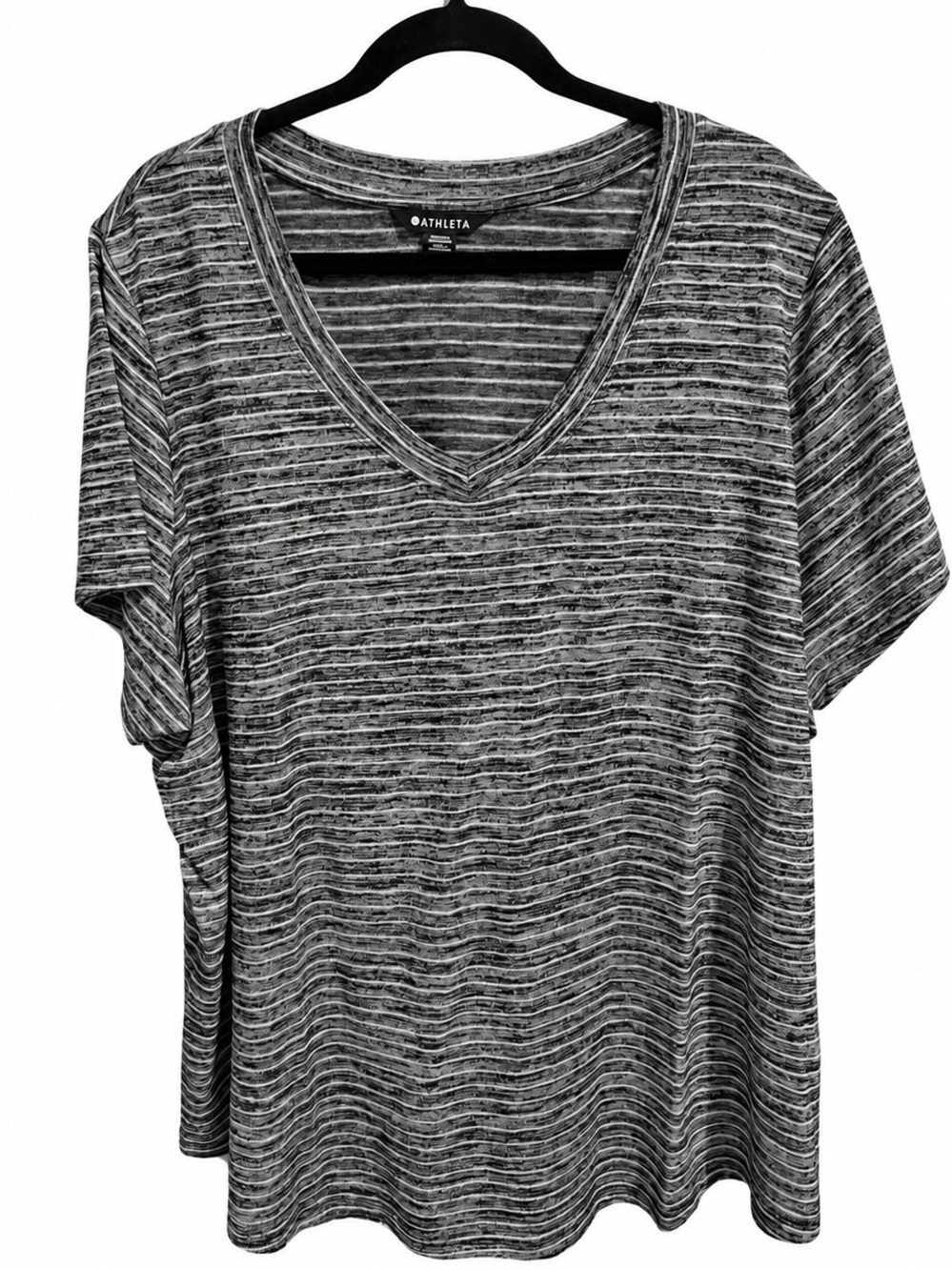 Athleta Women's Black Striped V-Neck Short Sleeve Tee Size 3X